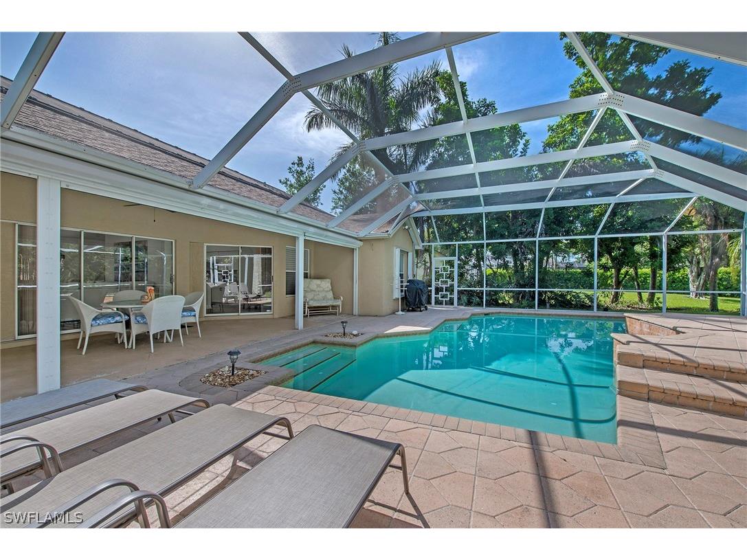 657 Coldstream Court Naples FL 34104 224037819 image1
