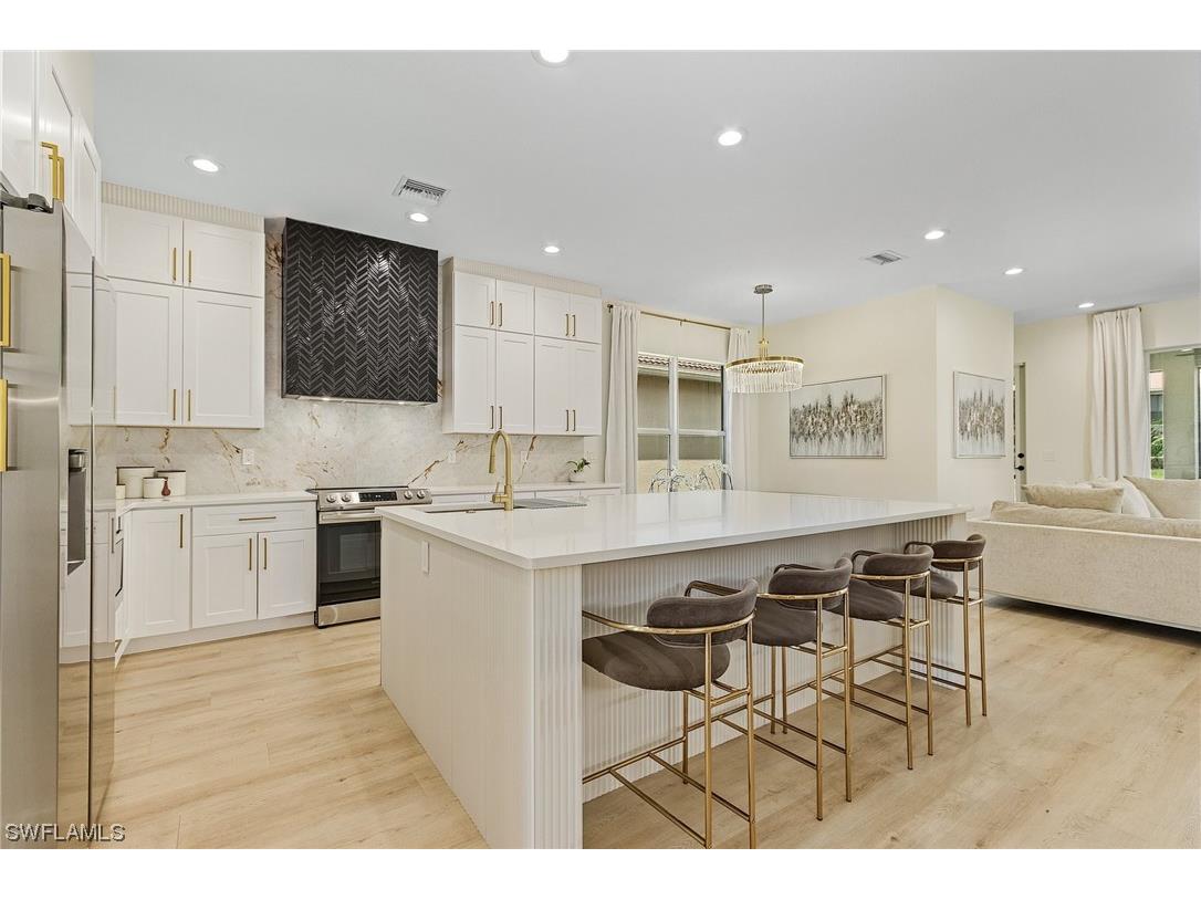 6581 Marbella Drive Naples FL 34105 223040250 image1