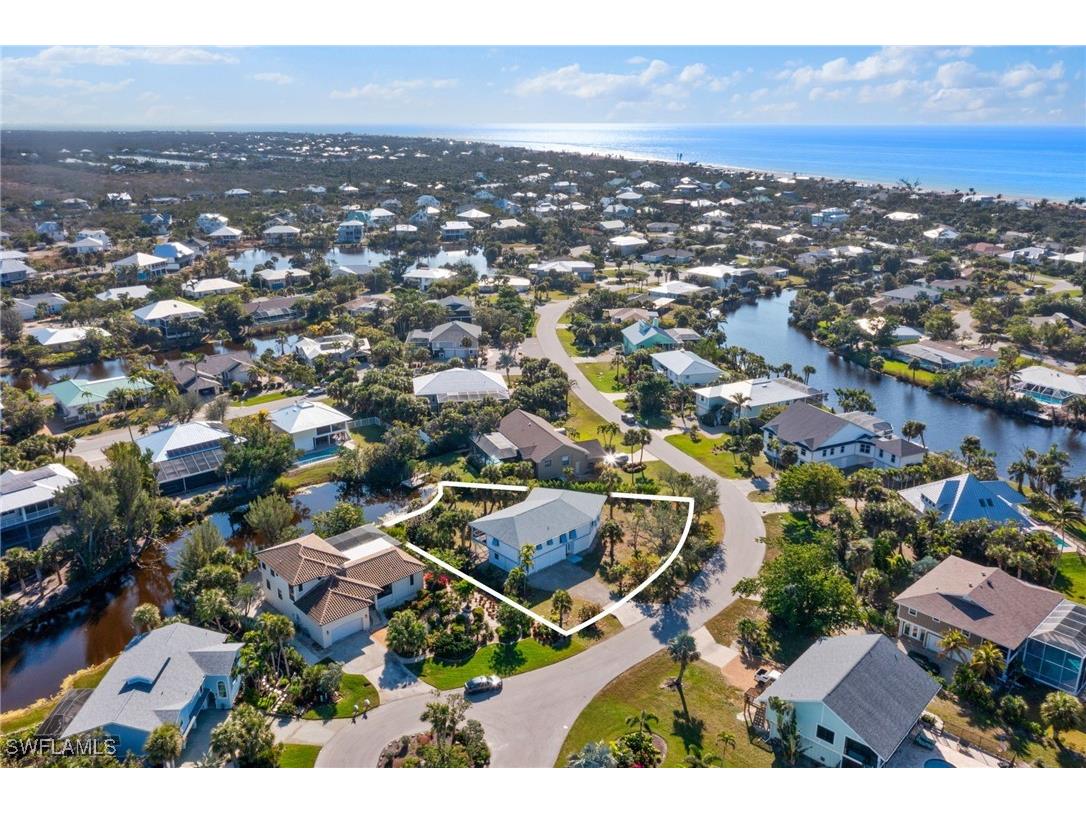 662 E Rocks Drive Sanibel FL 33957 225009384 image1