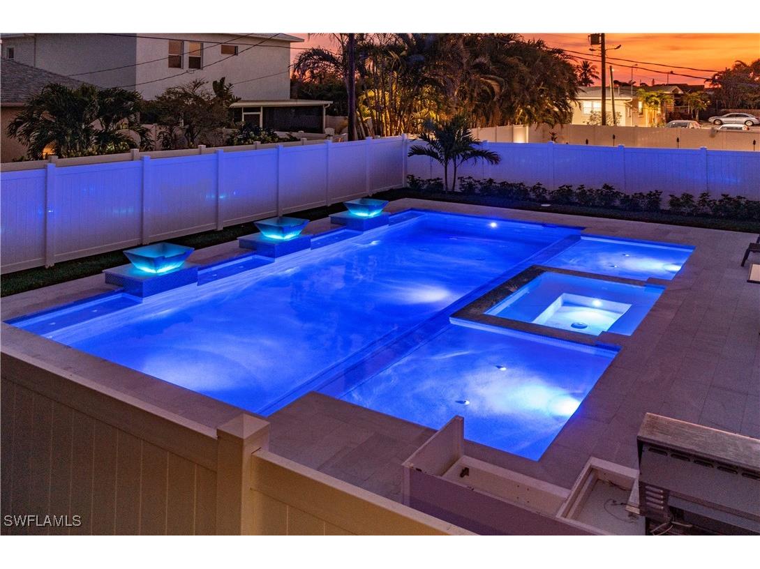 668 104th Avenue N Naples FL 34108 225037398 image35