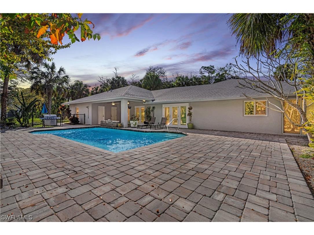 670 14th Avenue NW Naples FL 34120 223084753 image1