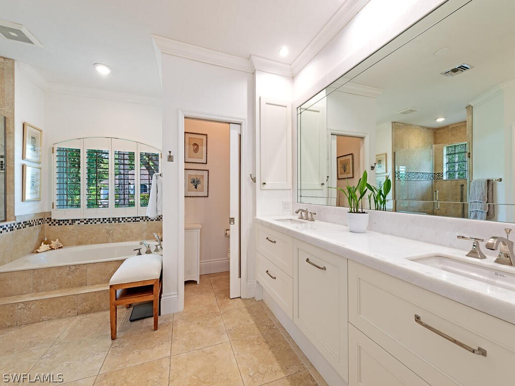 6718 Mill Run Circle, Naples, FL, 34109 MLS 224054873 Edina Realty