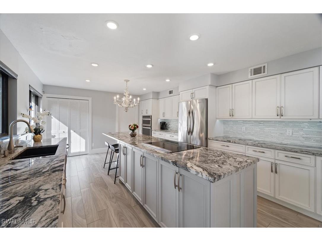 6740 Pelican Bay Boulevard Naples FL 34108 224104180 image26