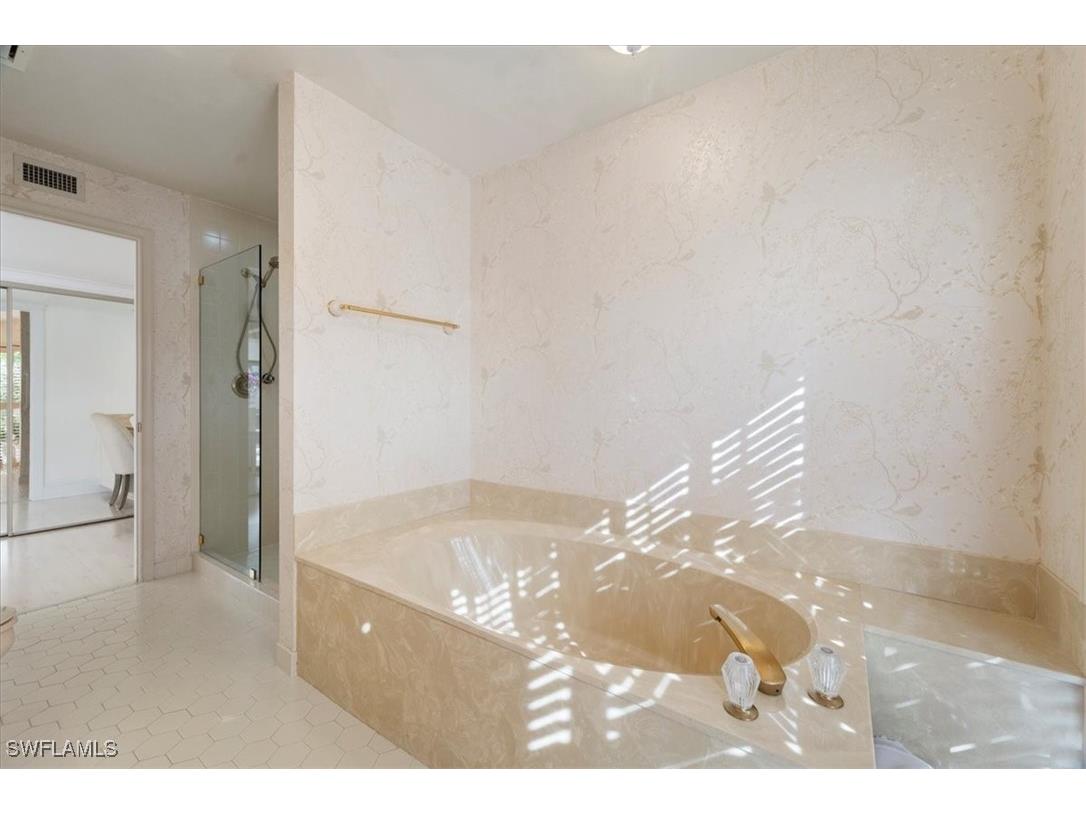 6740 Pelican Bay Boulevard Naples FL 34108 224104180 image37