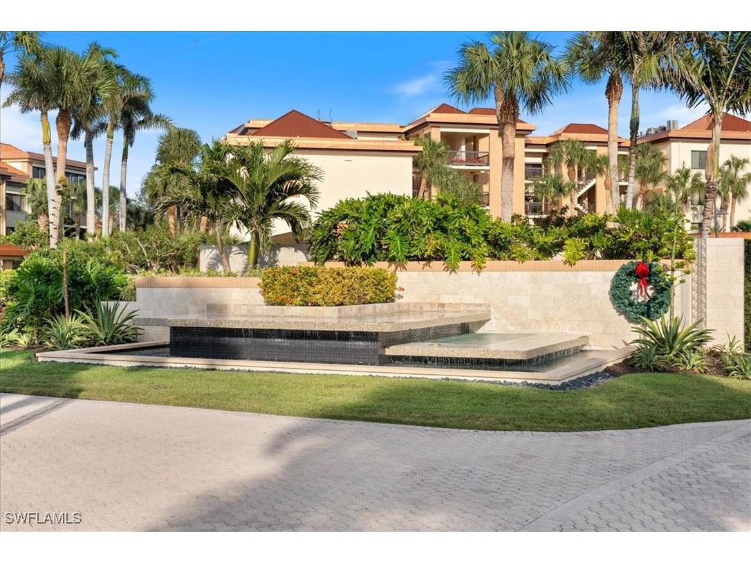 6740 Pelican Bay Boulevard Naples FL 34108 224104180 image6
