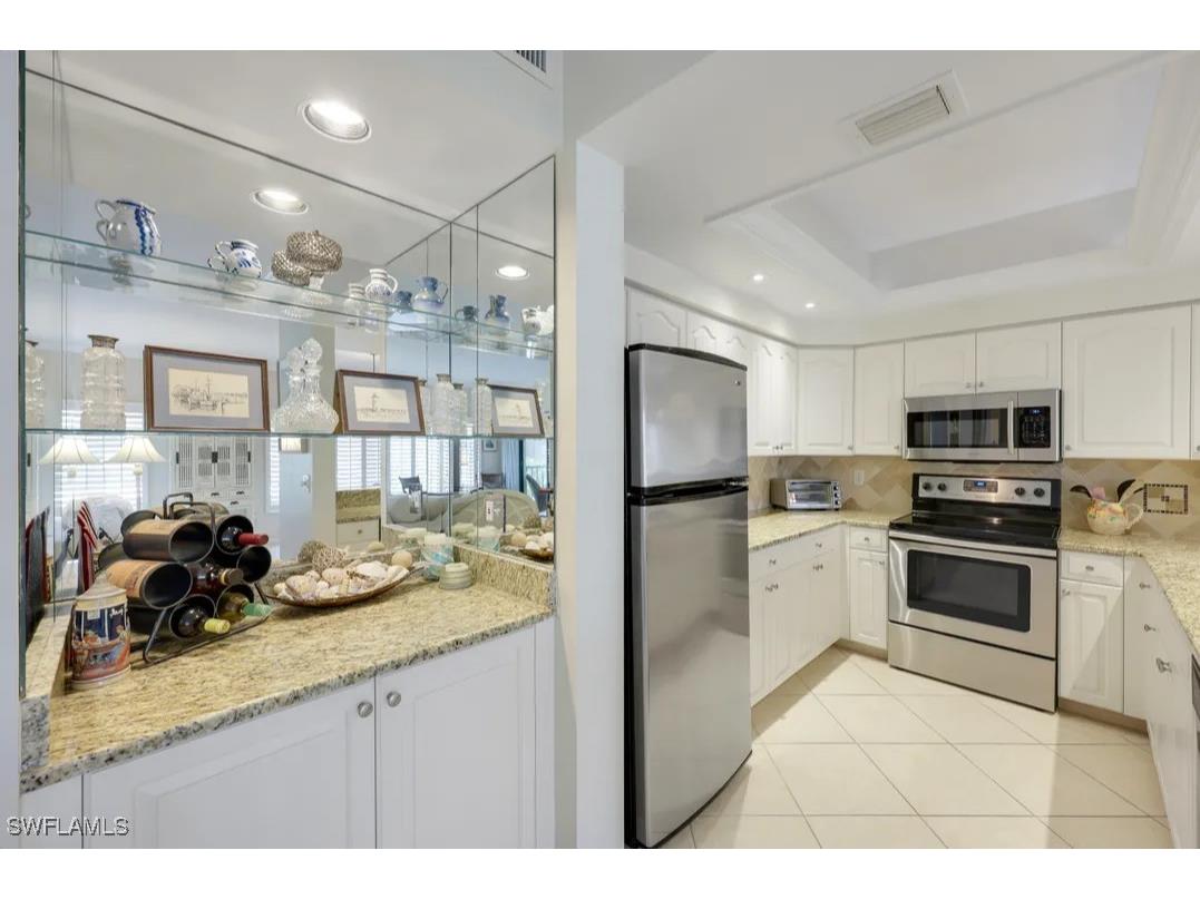 6770 Pelican Bay Boulevard #225 Naples FL 34108 225047674 image10