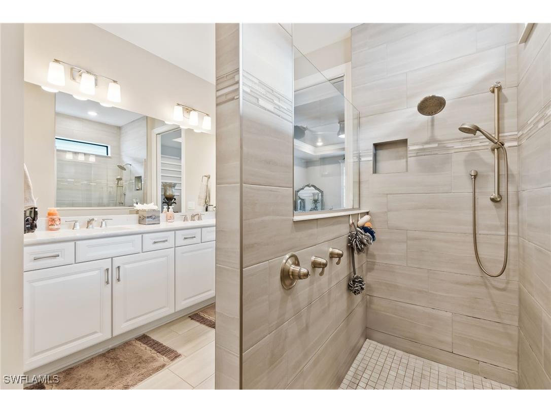 6787 Pennyroyal Drive Naples FL 34114 225050485 image18