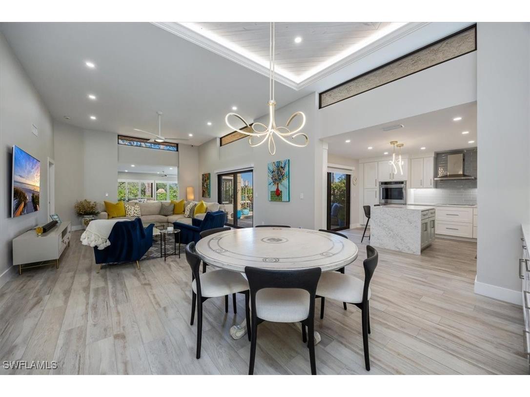 6814 Pelican Bay Boulevard #1203 Naples FL 34108 225013566 image1