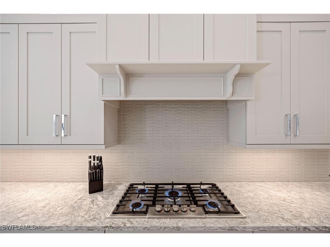 6818 Mangrove Avenue Naples FL 34109 225052793 image16