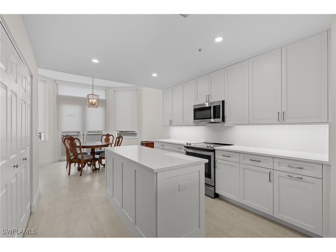 6849 Grenadier Boulevard #104 Naples FL 34108 224104945 image4