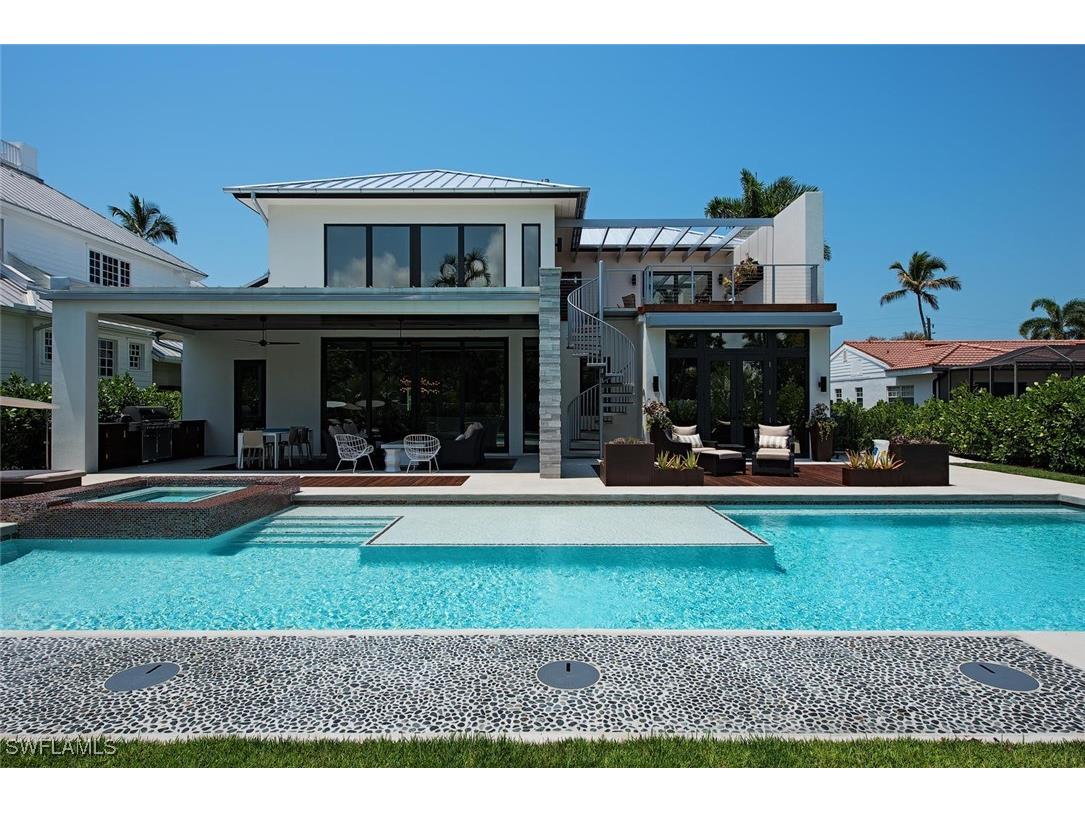 688 3rd Street N Naples FL 34102 225047838 image18