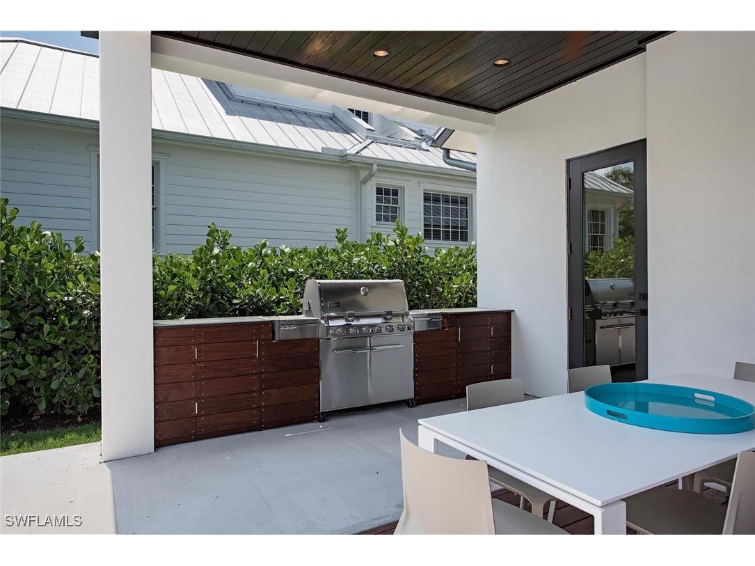 688 3rd Street N Naples FL 34102 225047838 image20