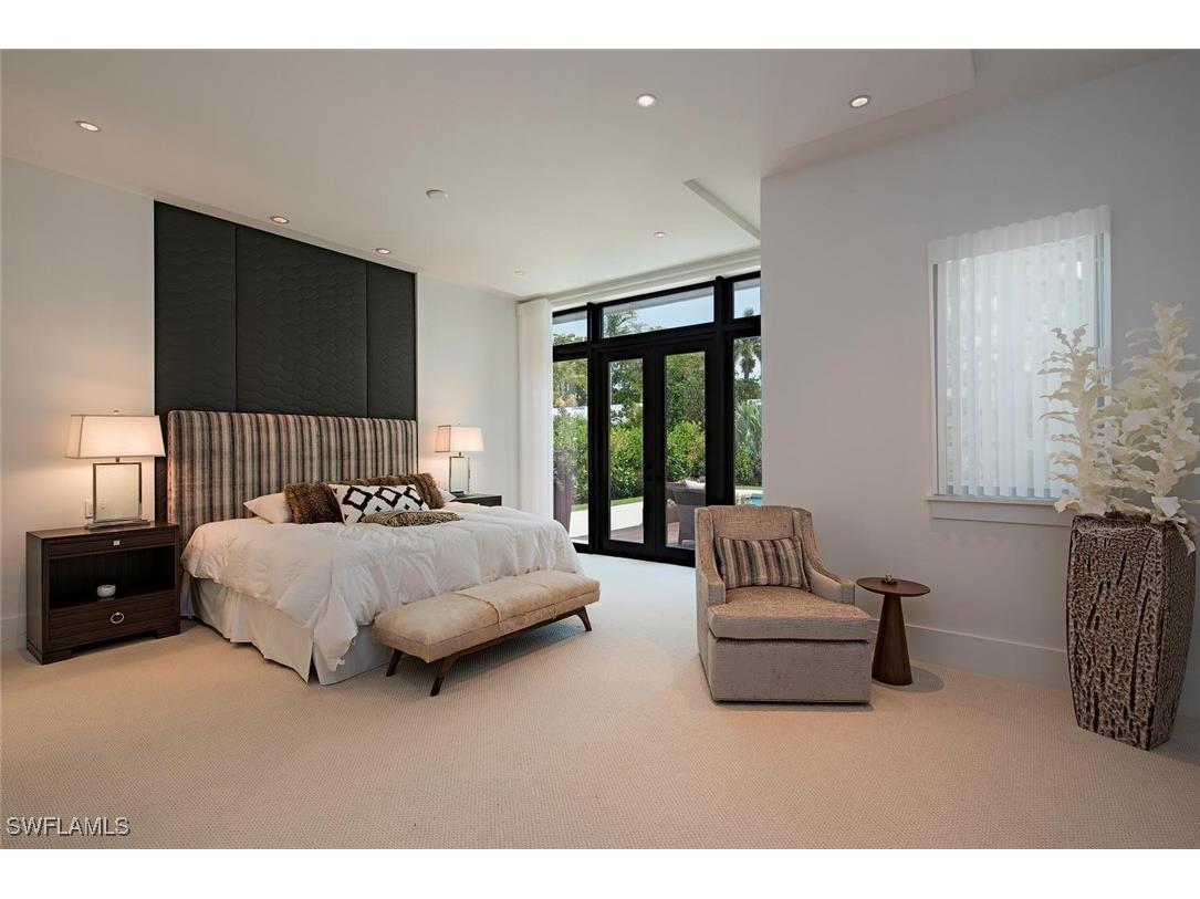 688 3rd Street N Naples FL 34102 225047838 image23