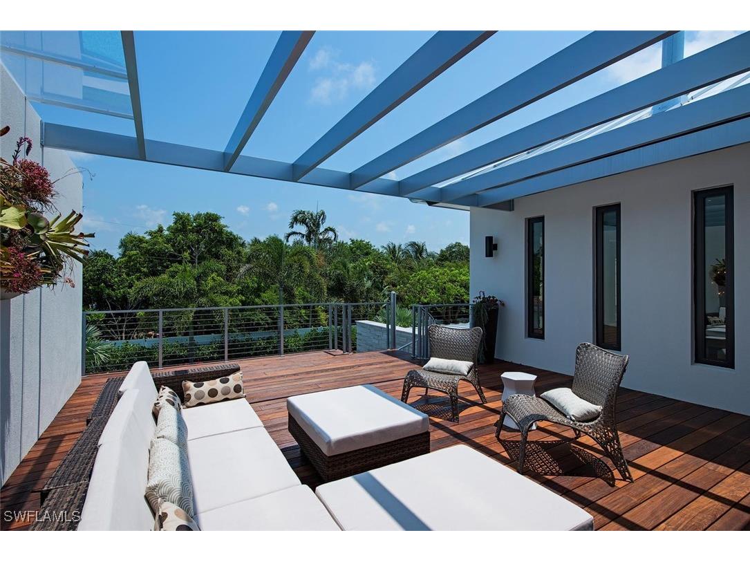 688 3rd Street N Naples FL 34102 225047838 image26