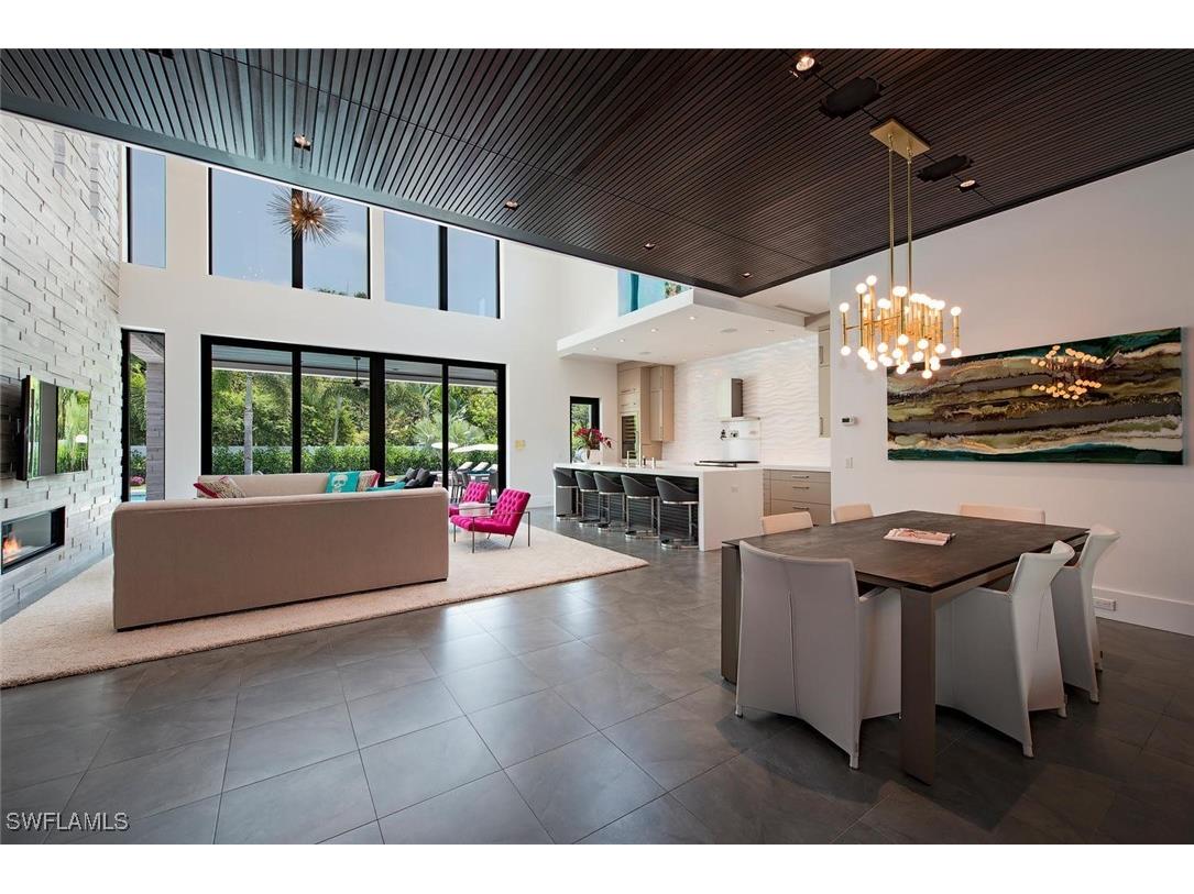 688 3rd Street N Naples FL 34102 225047838 image3