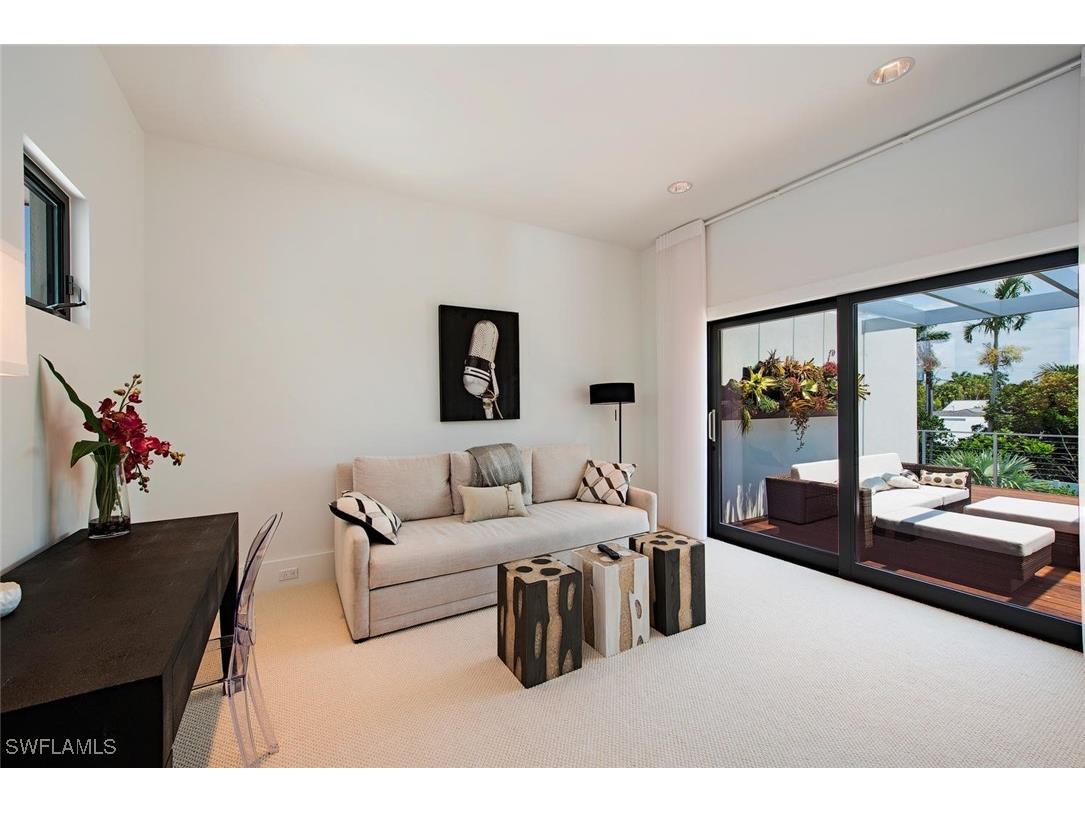 688 3rd Street N Naples FL 34102 225047838 image32