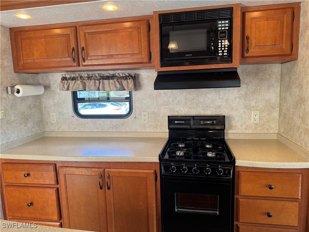 69 Kumquat Lane #192 Naples FL 34114 225017256 image24