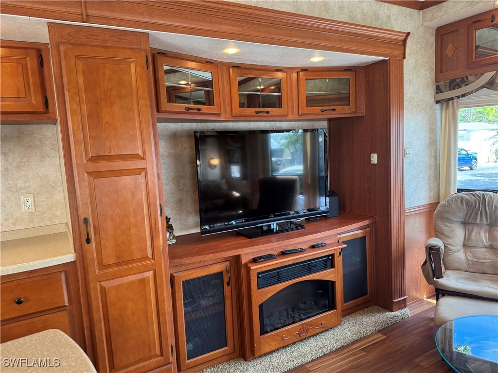 69 Kumquat Lane #192 Naples FL 34114 225017256 image5