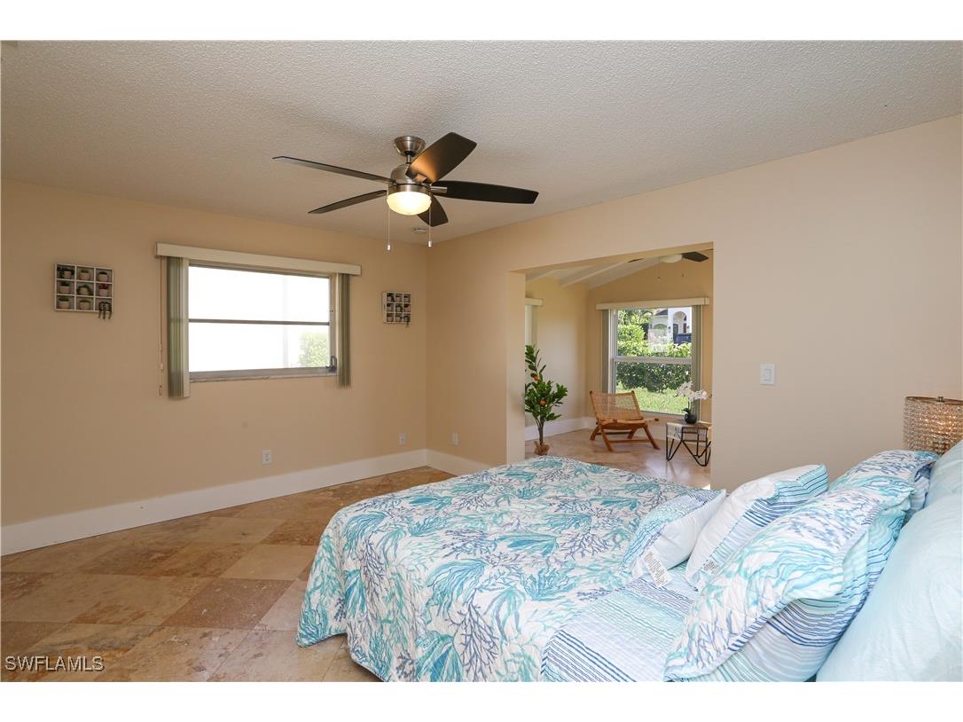 698 107th Avenue N Naples FL 34108 225053344 image23