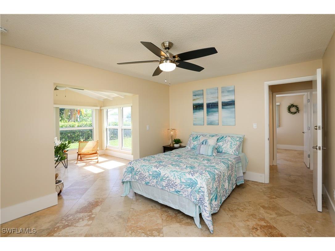 698 107th Avenue N Naples FL 34108 225053344 image24