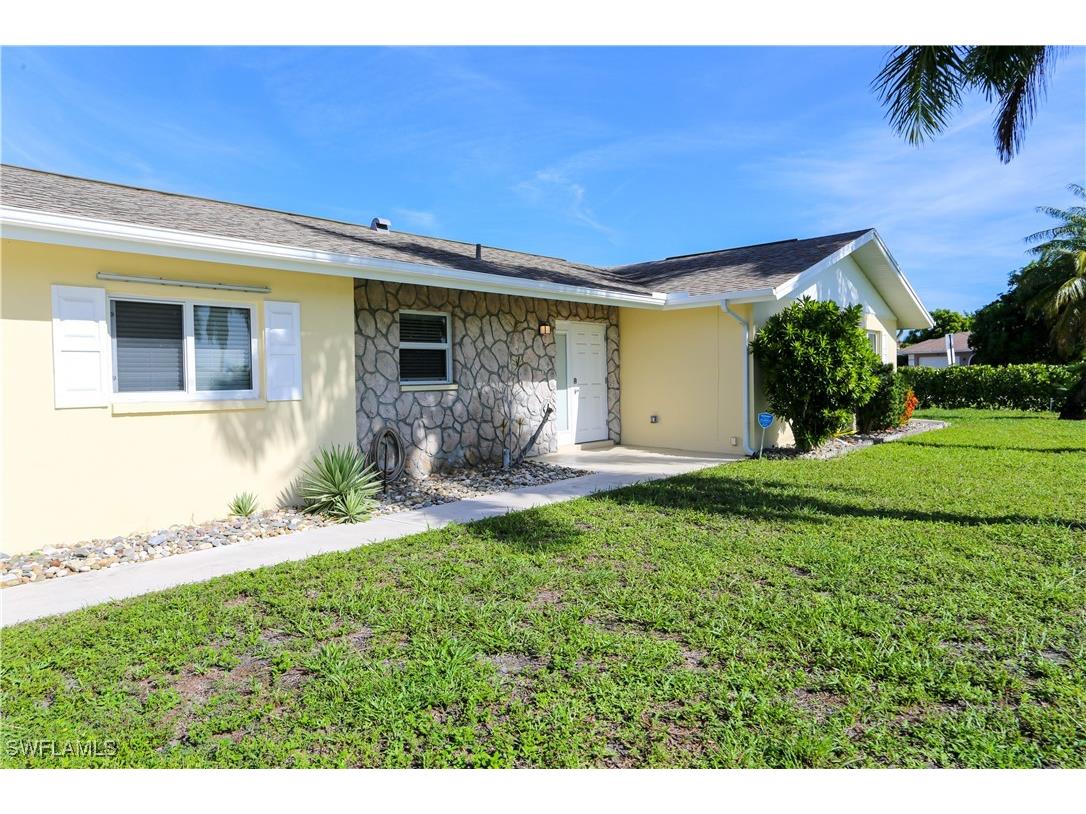 698 107th Avenue N Naples FL 34108 225053344 image3