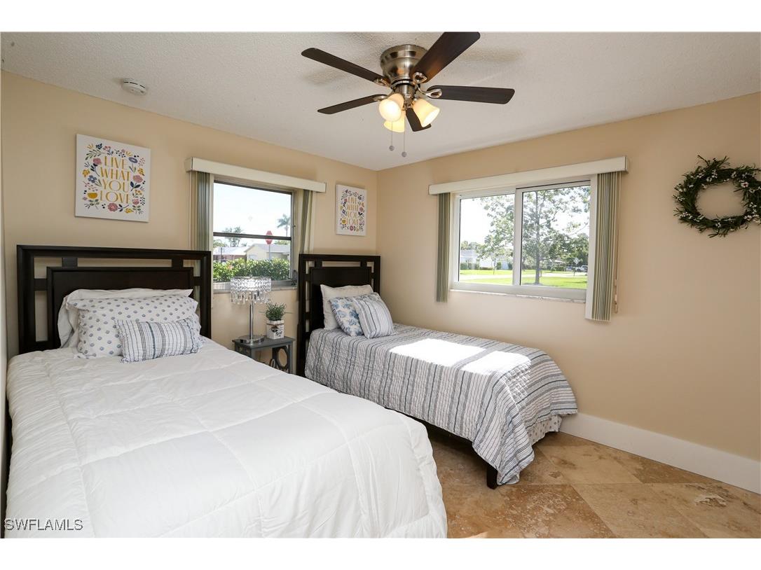 698 107th Avenue N Naples FL 34108 225053344 image30