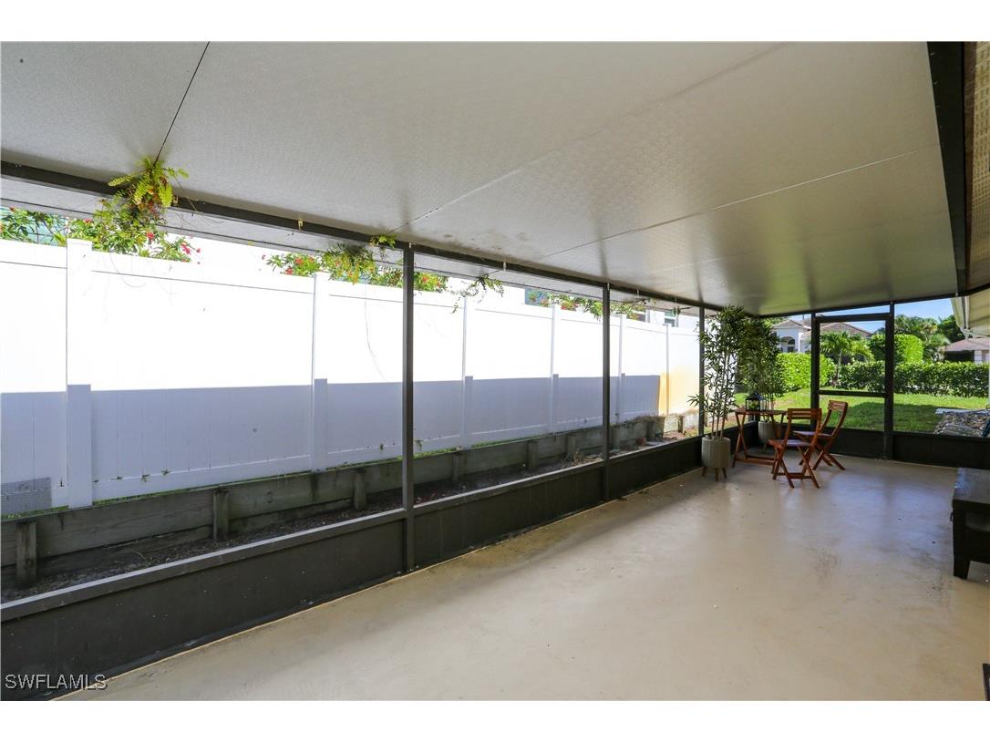 698 107th Avenue N Naples FL 34108 225053344 image5