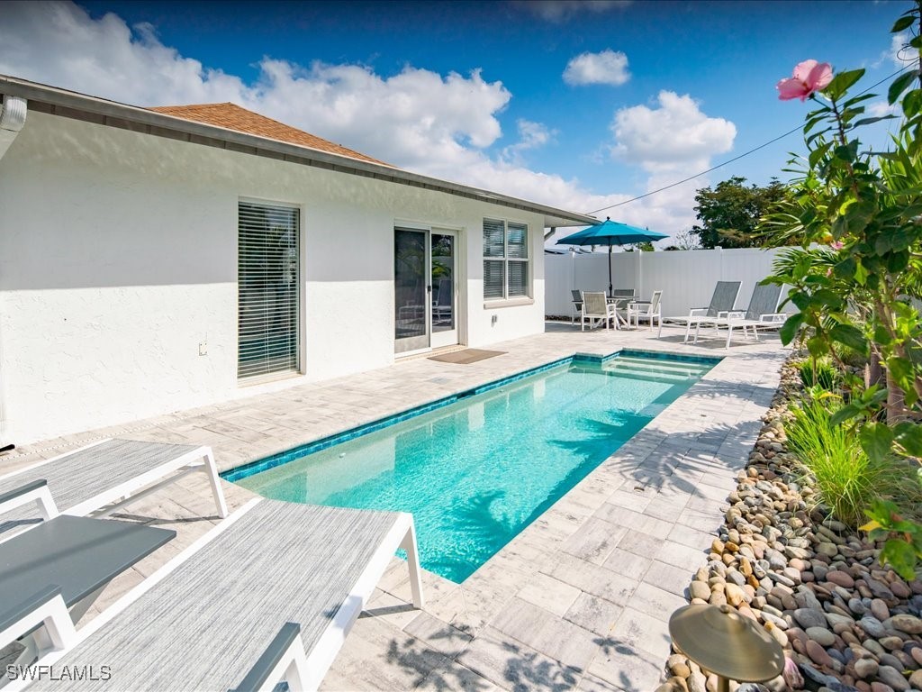 698 99th Avenue N Naples FL 34108 225047545 image25