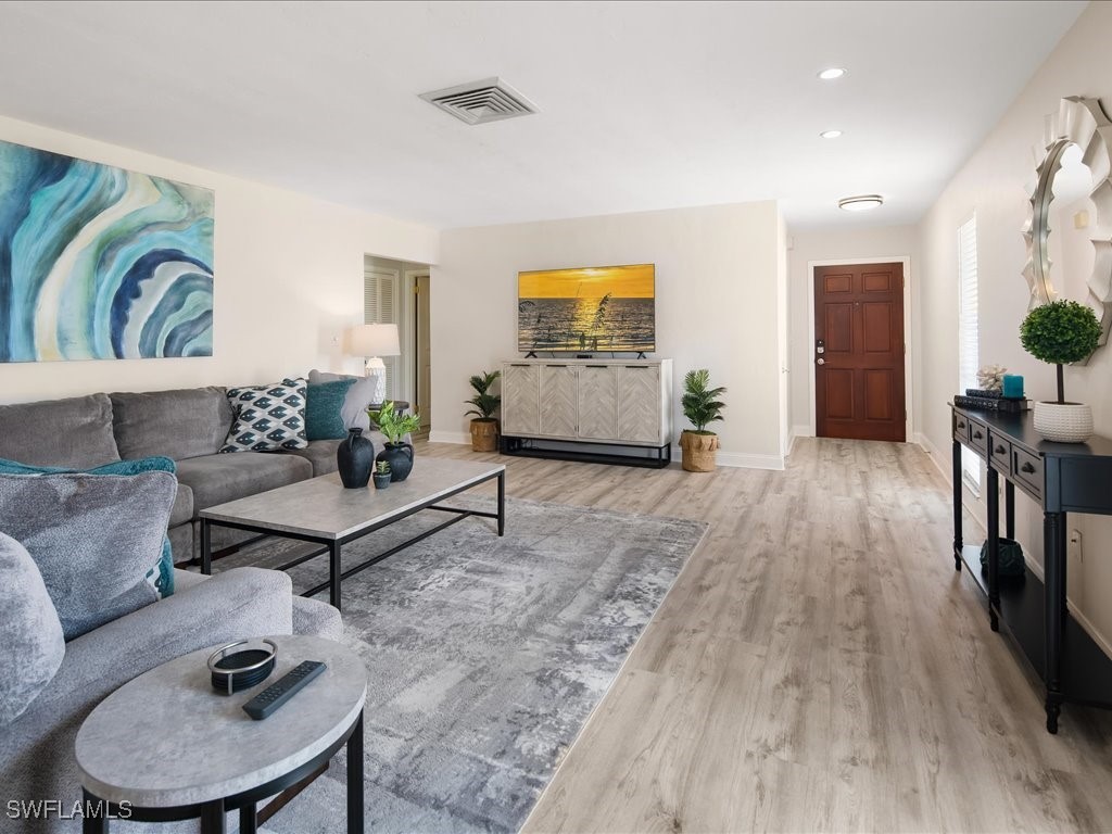 698 99th Avenue N Naples FL 34108 225047545 image6