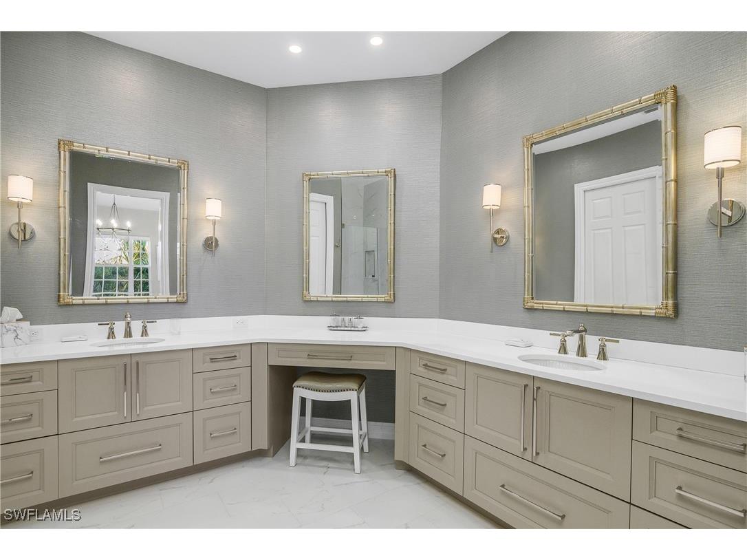 700 Bentwater Circle #203 Naples FL 34108 225031737 image13