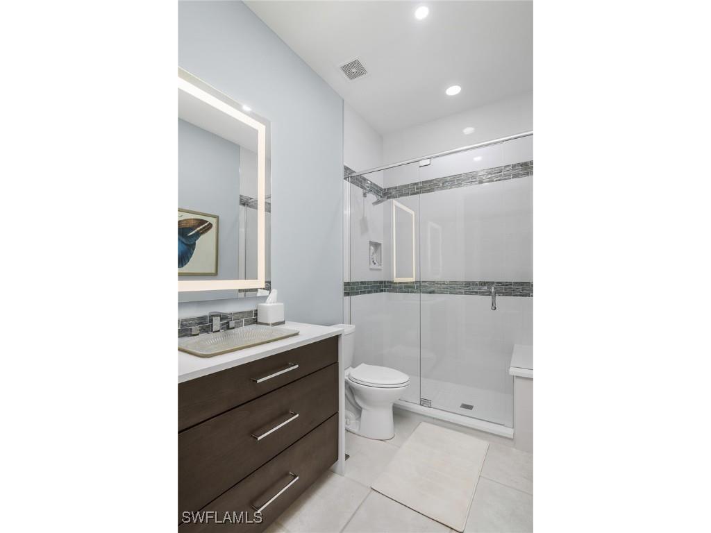 700 Bentwater Circle #203 Naples FL 34108 225031737 image18