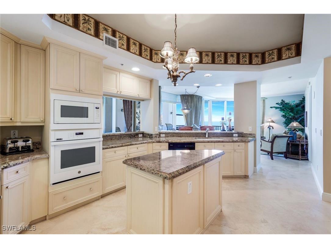 700 La Peninsula Boulevard #401 Naples FL 34113 225000005 image12