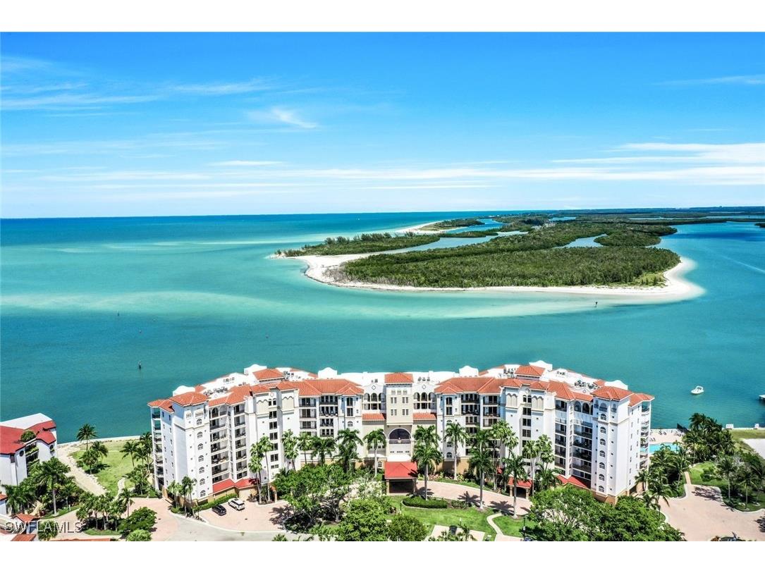 700 La Peninsula Boulevard #401 Naples FL 34113 225000005 image2