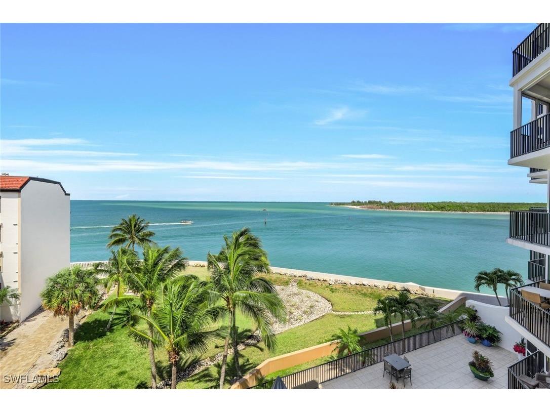 700 La Peninsula Boulevard #401 Naples FL 34113 225000005 image34
