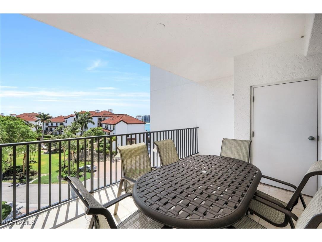 700 La Peninsula Boulevard #401 Naples FL 34113 225000005 image40