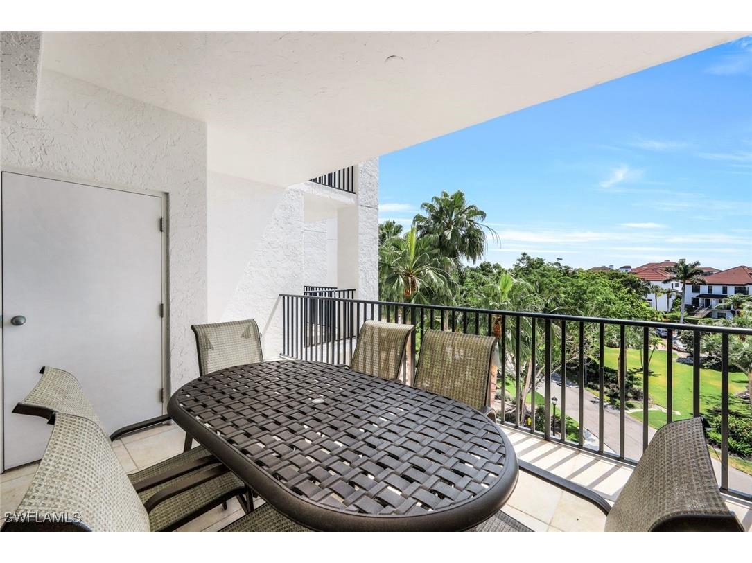 700 La Peninsula Boulevard #401 Naples FL 34113 225000005 image41