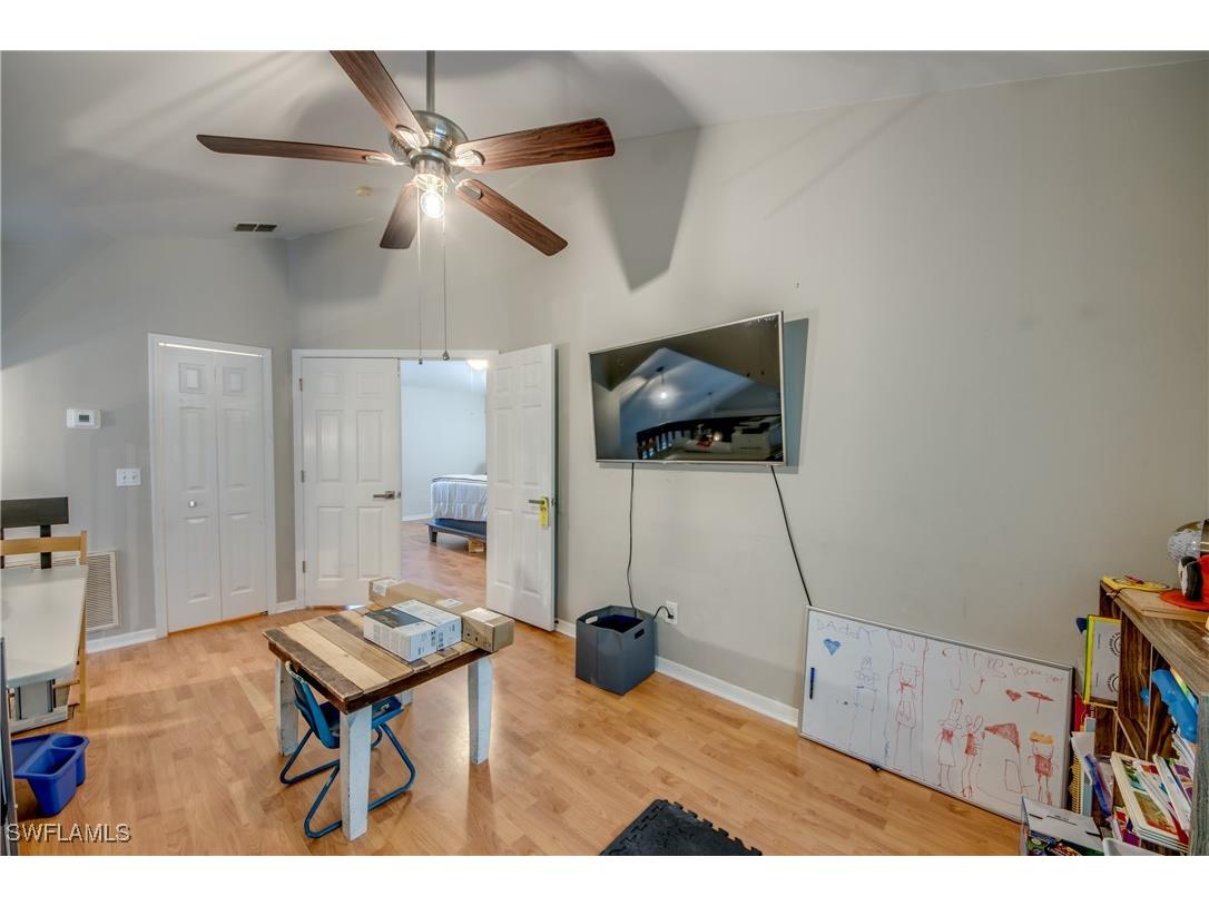 700 SW 18th Terrace Cape Coral FL 33991 225027983 image20