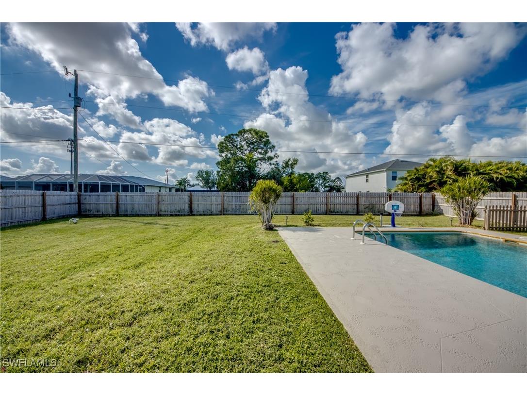 700 SW 18th Terrace Cape Coral FL 33991 225027983 image40