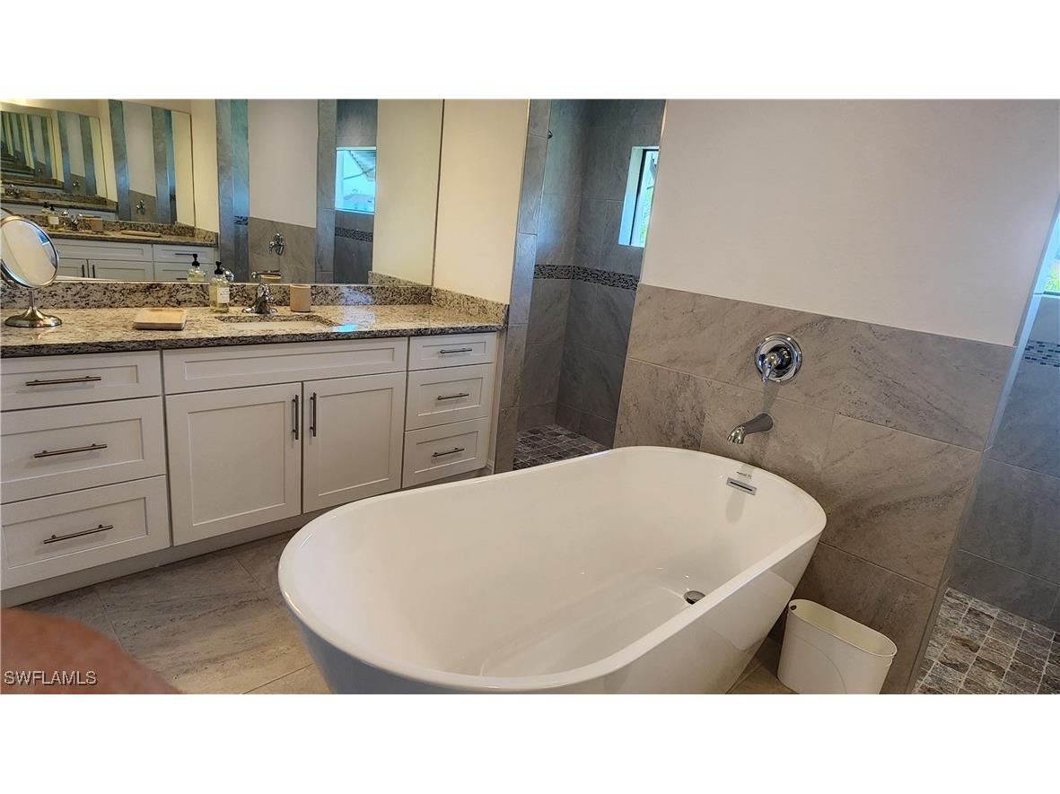 702 NW 30th Place Cape Coral FL 33993 225052345 image18