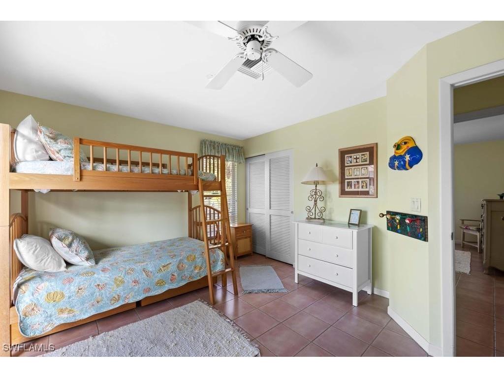 702 Pyrula Avenue Sanibel FL 33957 224104948 image23