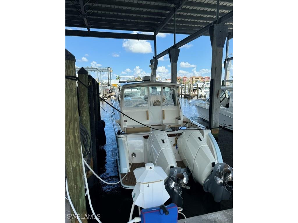 705 11th Street S Naples FL 34102 224070534 image1