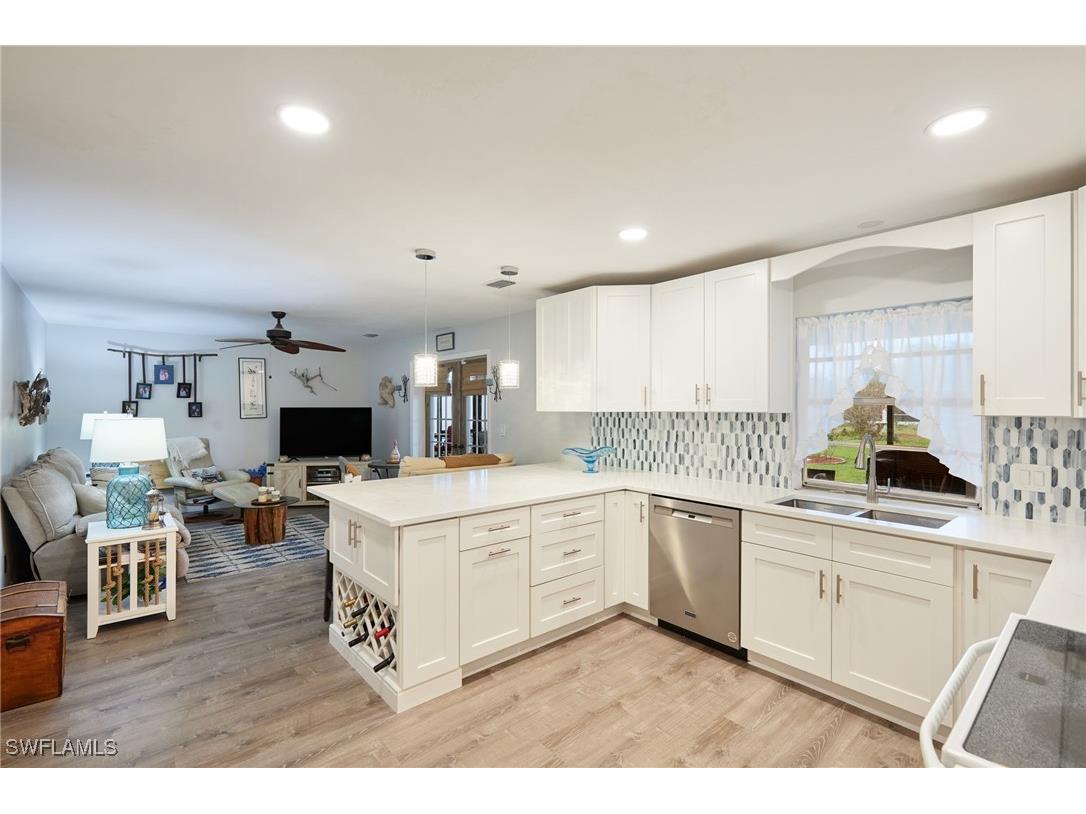 706 SW 51st Terrace Cape Coral FL 33914 225020347 image3