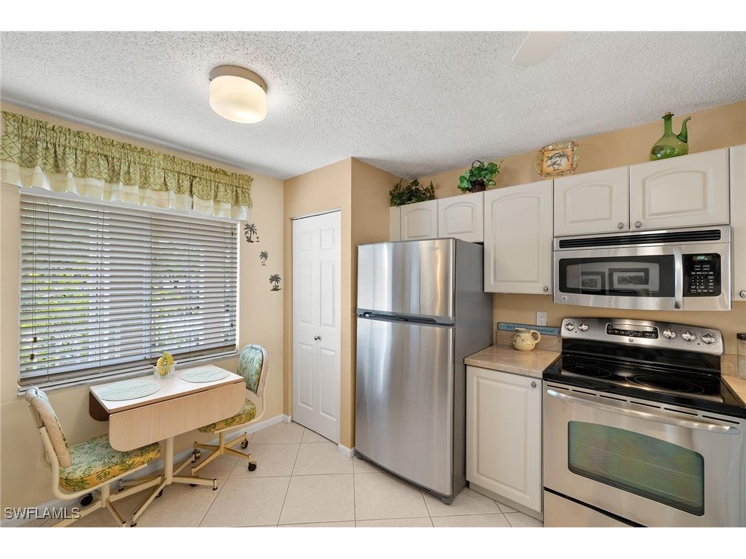 7065 Dennis Circle #F203 Naples FL 34104 225032896 image14