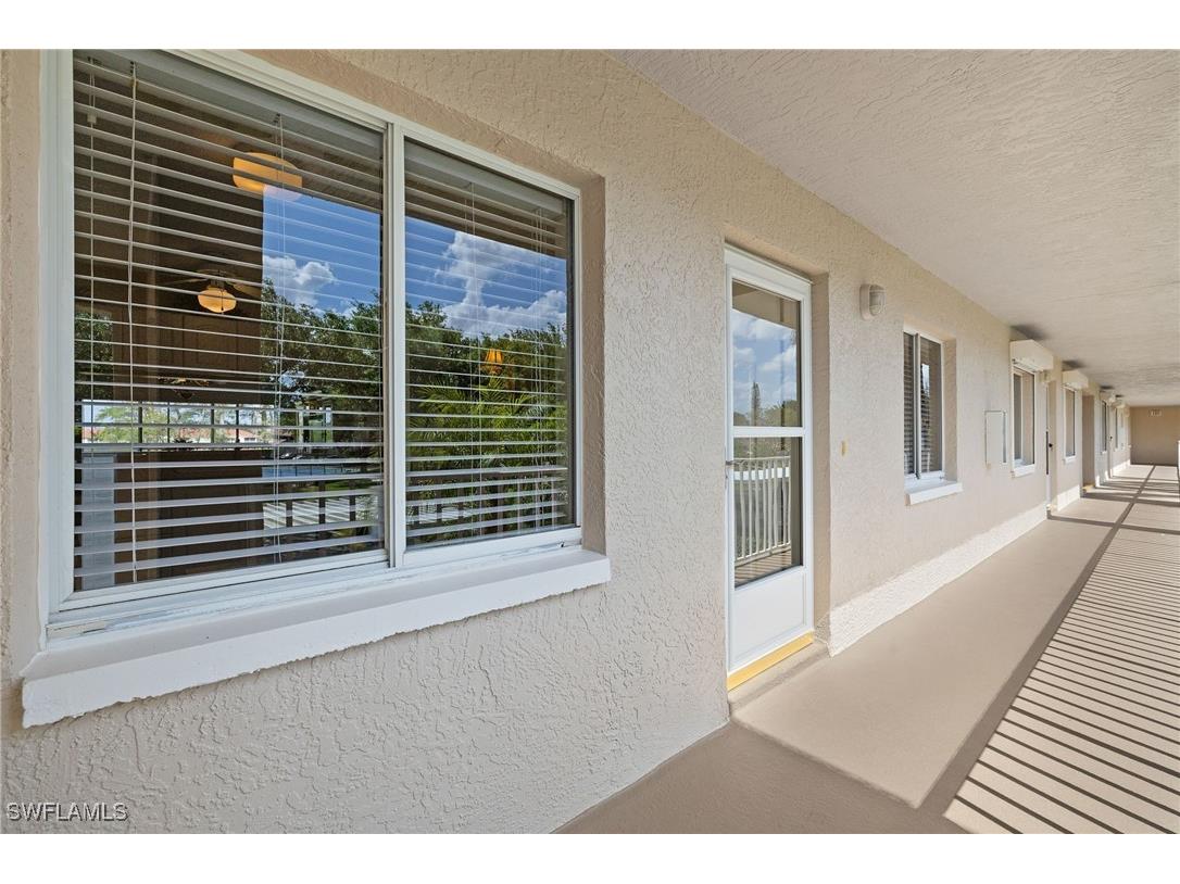 7065 Dennis Circle #F203 Naples FL 34104 225032896 image26