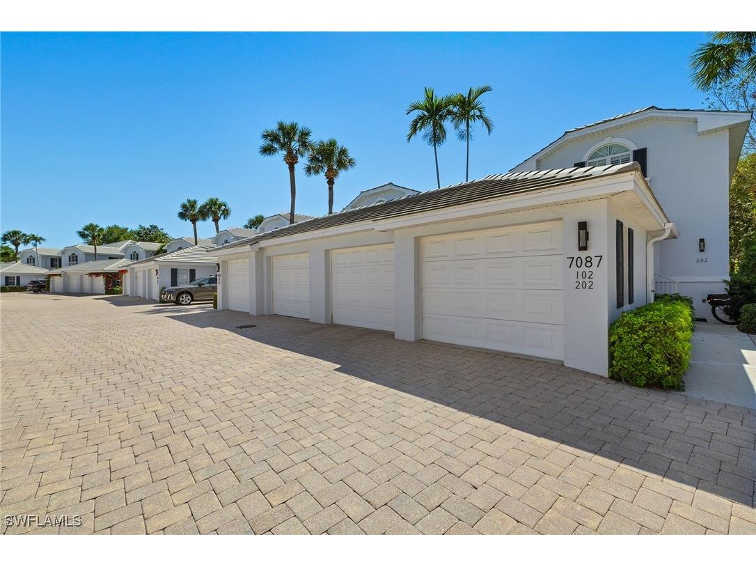 7087 Barrington Circle #102 Naples FL 34108 225039326 image28