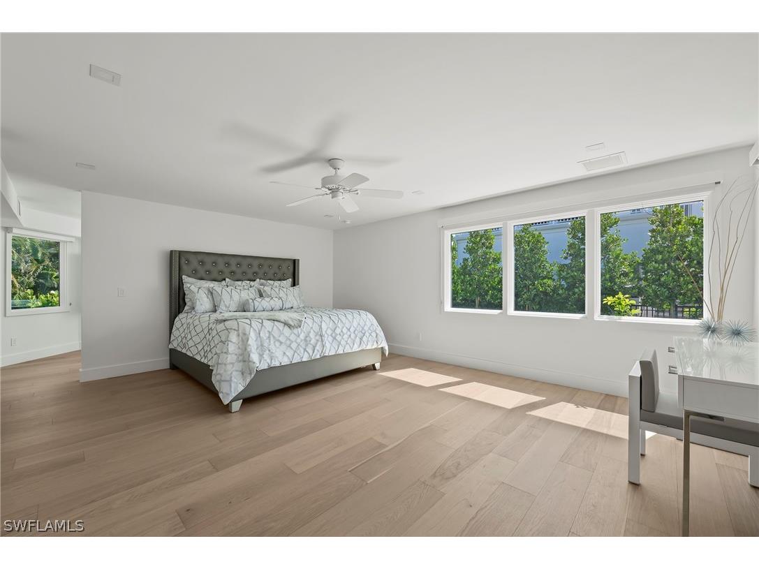 71 18th Avenue S Naples FL 34102 224039753 image24
