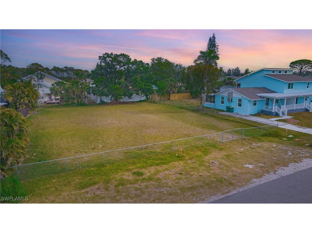 713 109th Avenue N Naples FL 34108 225031572 image25