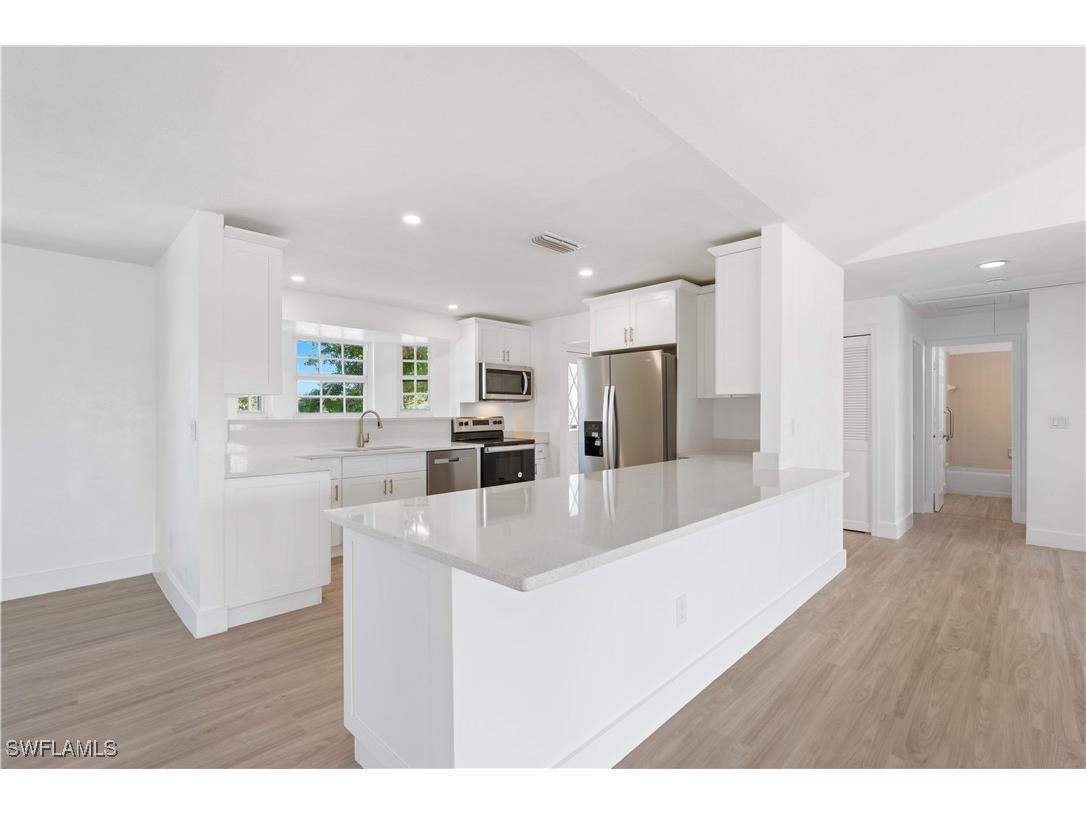 713 Durion Court Sanibel FL 33957 225031000 image3