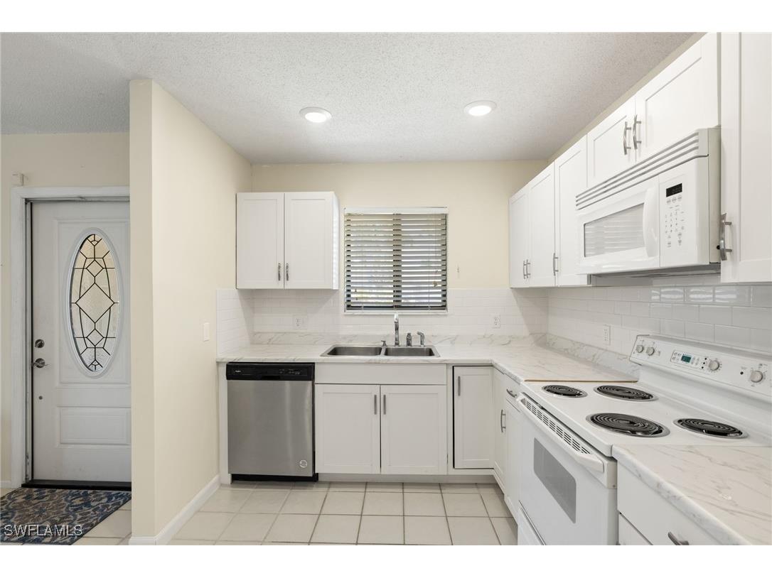 7136 Blanquilla Court Fort Myers FL 33908 225043796 image3