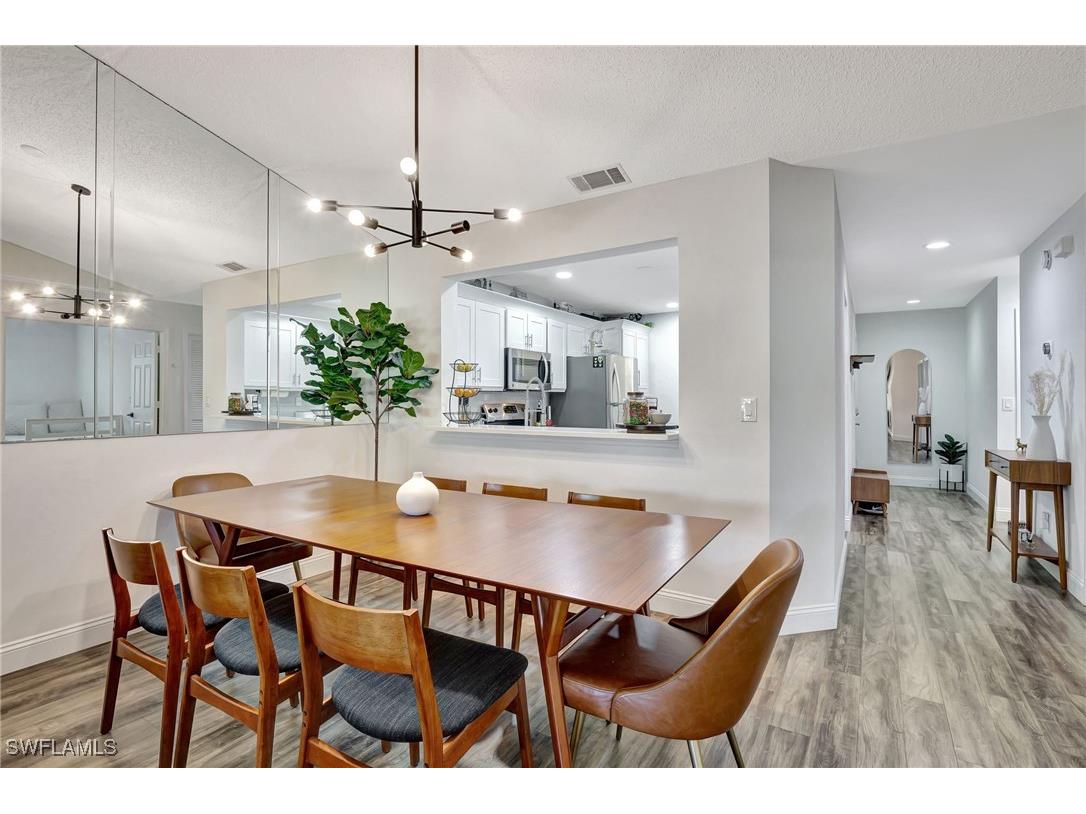 716 Landover Circle #201 Naples FL 34104 225008984 image1